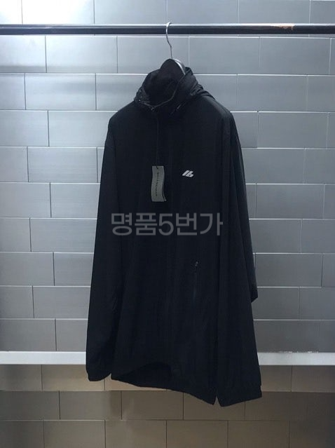 발렌시아가 액티브웨어 윈드브레이커 후드 바람막이 자켓 상품 이미지 3